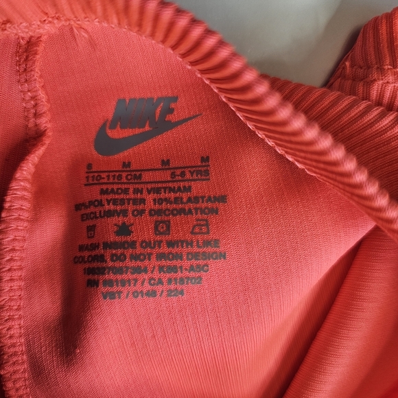 Nike 2 Piece White and Purple Long Sleeve with Orange Shorts Size 5/6 - Picture 6 of 7